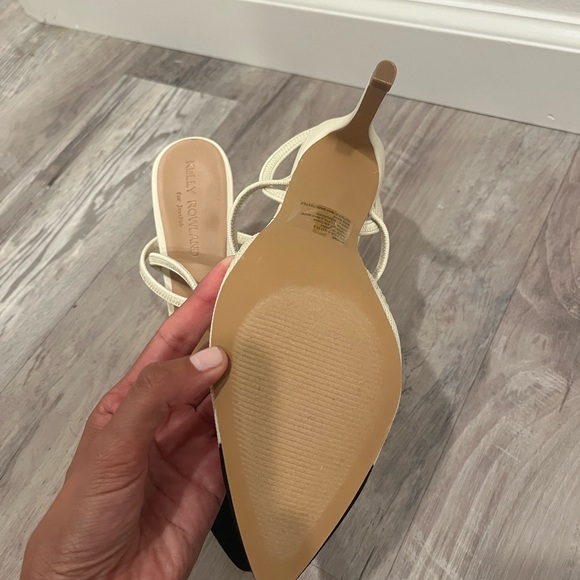 NWT Kelly Rowland White and Black Pumps - Picture 3 of 4